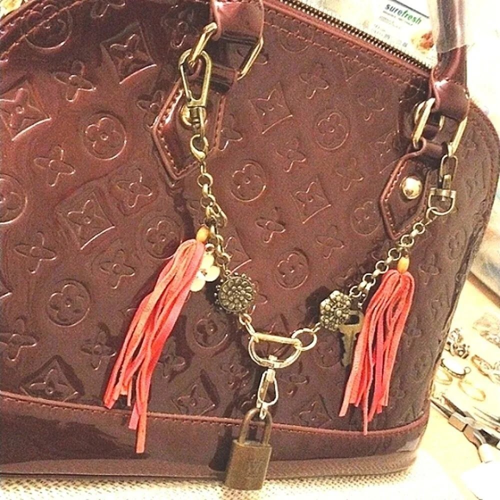 AUTHENTIC Louis Vuitton LOCK & KEY #306 Vintage BRASS added to Purse Chain Charm